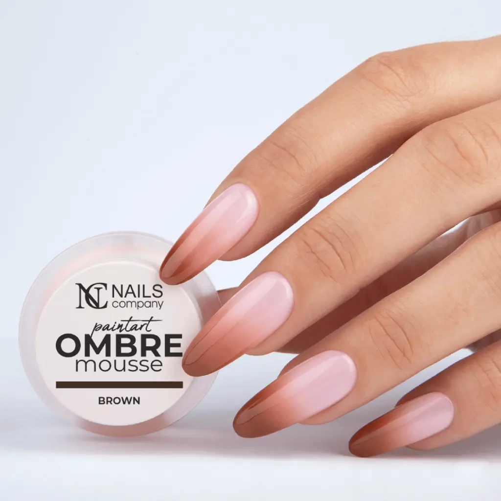 z ręką brown.webp