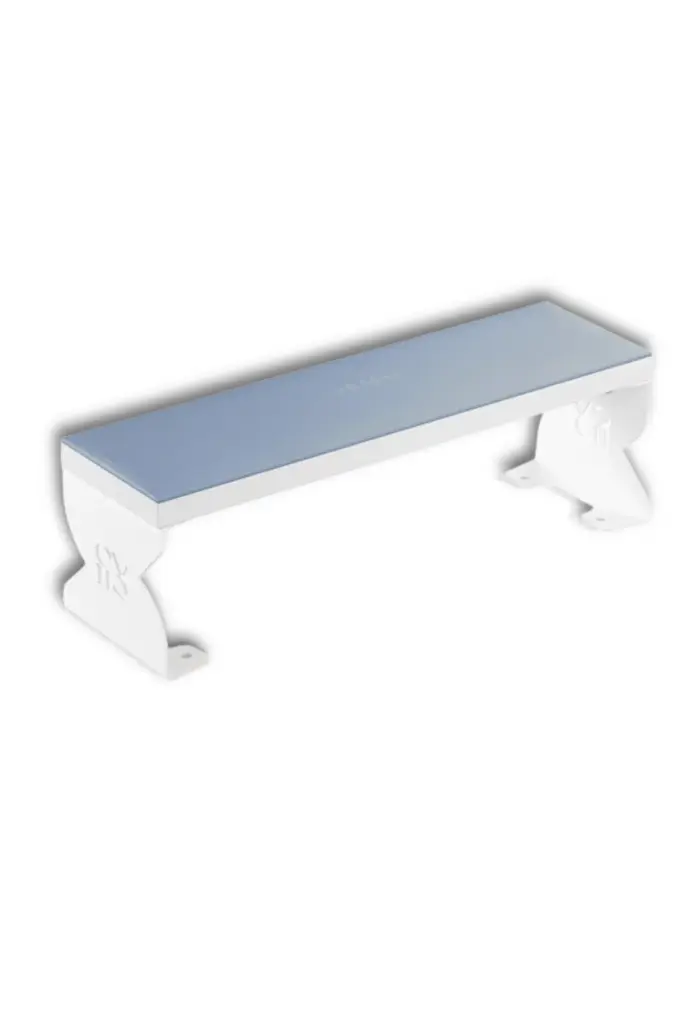 Repose Main Bleu