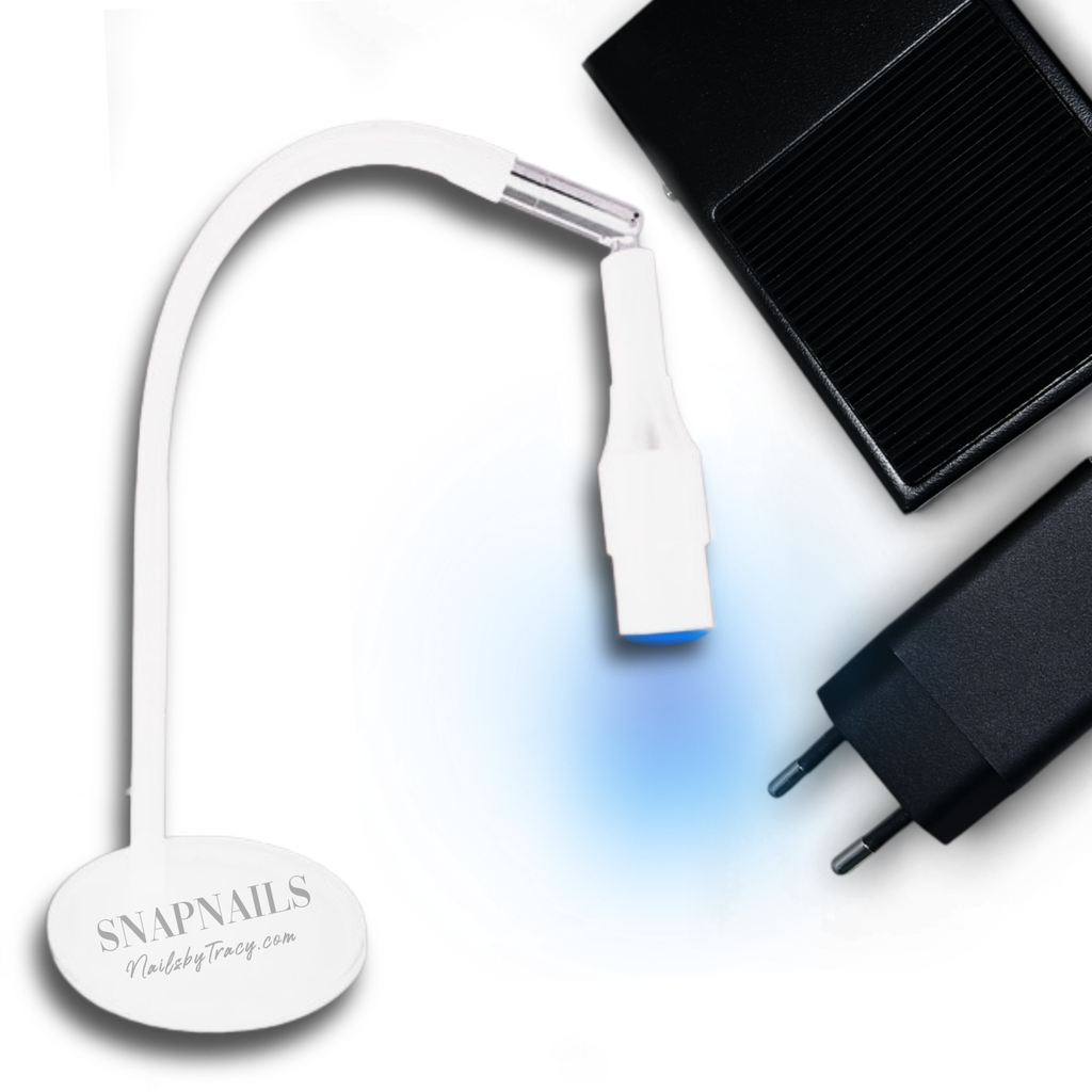 NBT . Lampe Snapnails à pédale / White